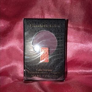 Elizabeth Arden Color Intrigue Eyeshadow Gala 08 in sealed Packaging